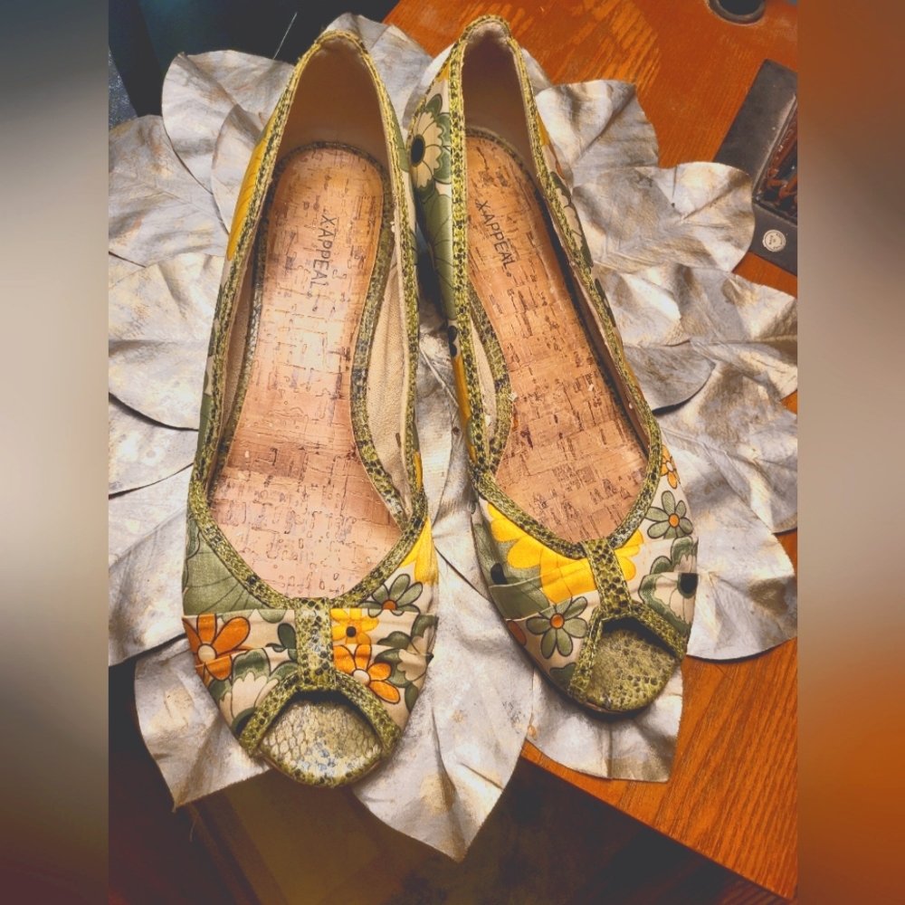 Wedge shoes